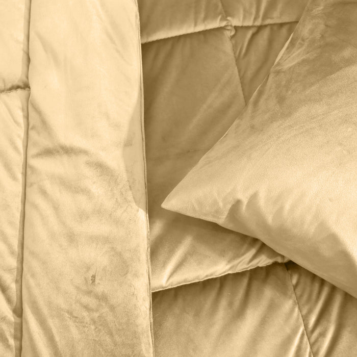 Luxury Velvet 3-Piece King Comforter Set - 240x260 cm- Beige