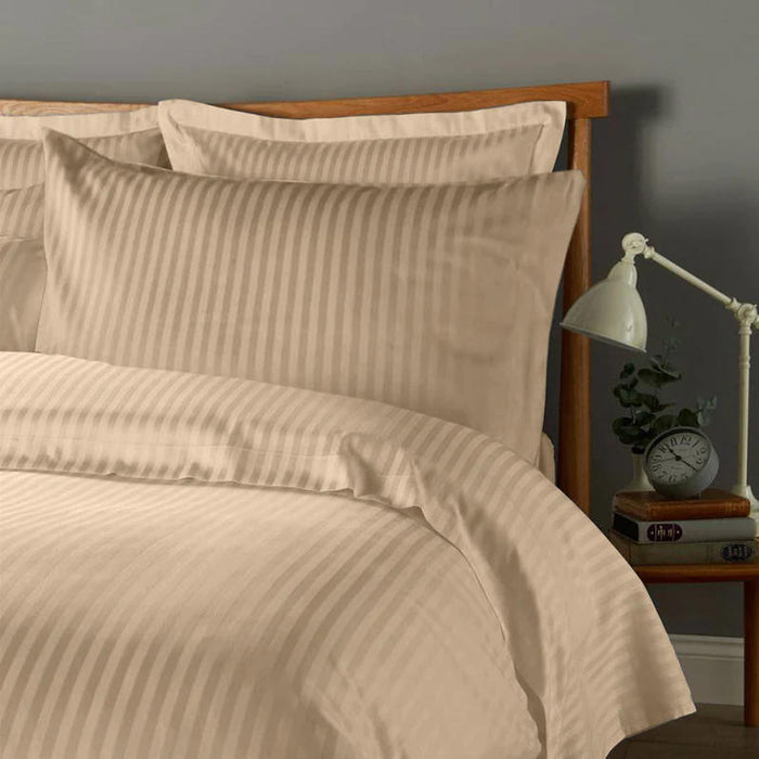 Wow Big Deals - 6PC Stripe Duvet Cover and Carpet Combo Offer