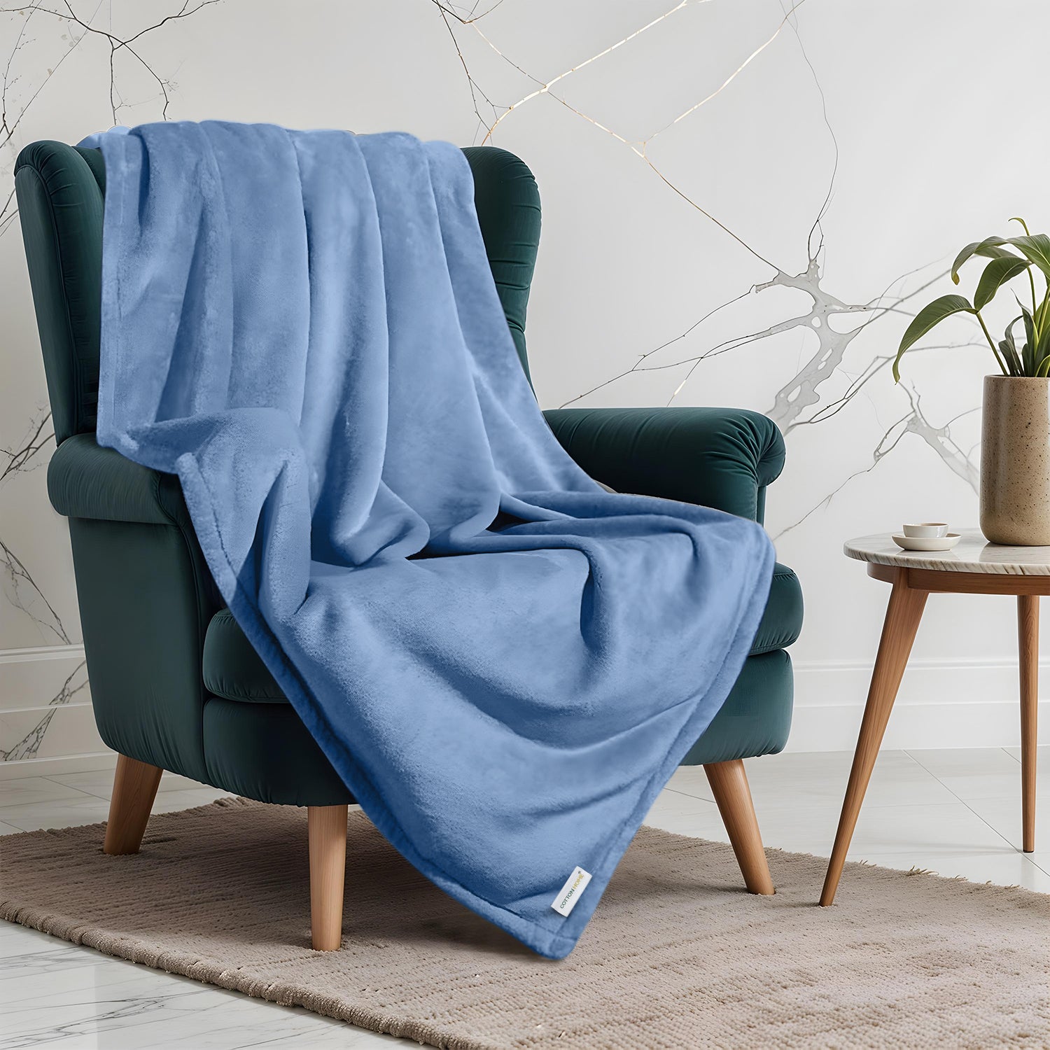 Flannel Blanket Queen 220x240cm Suitable for All Seasons, Warm Throw Blanket  - Metallic Blue