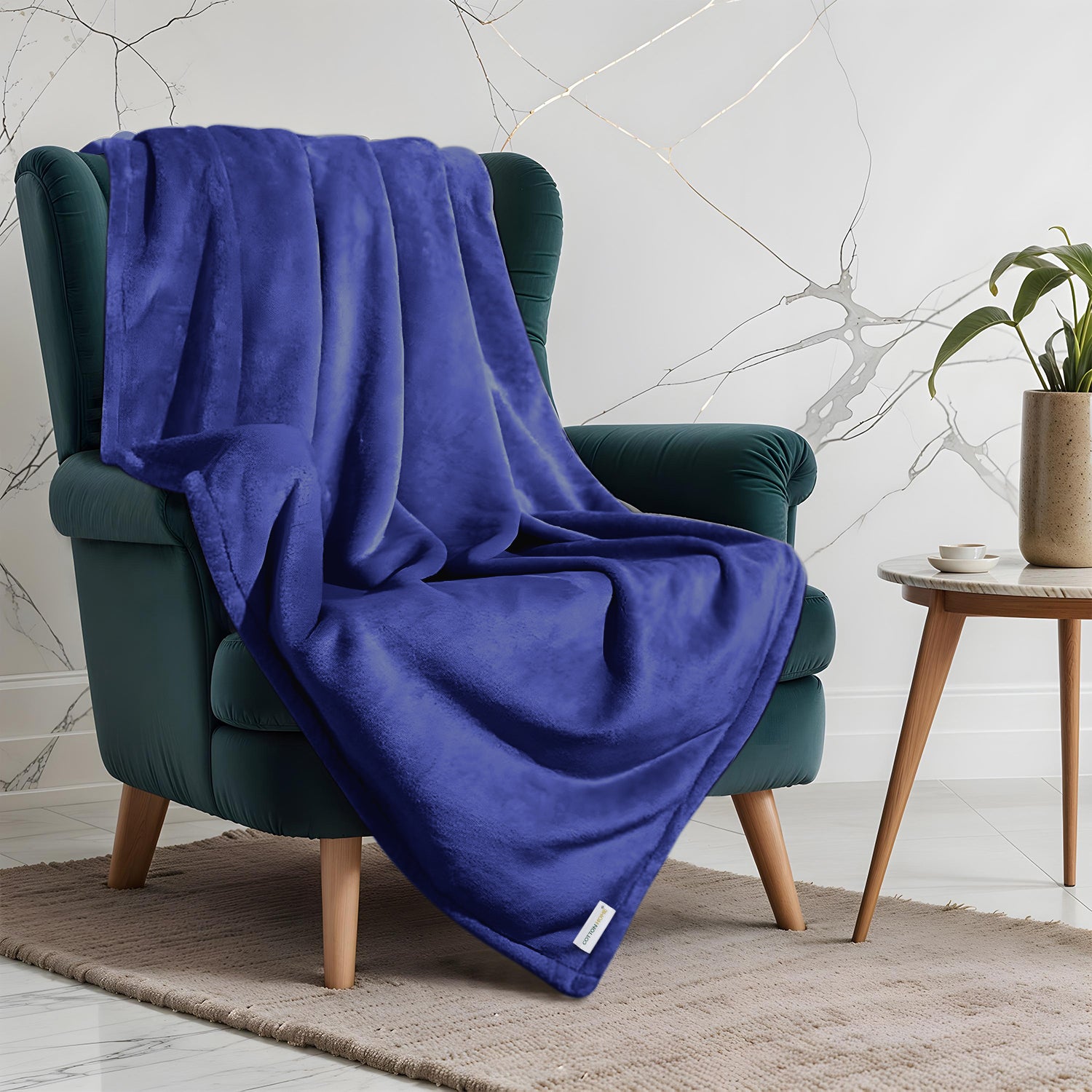 Flannel Blanket Queen 220x240cm Suitable for All Seasons, Warm Throw Blanket  - Navy Blue