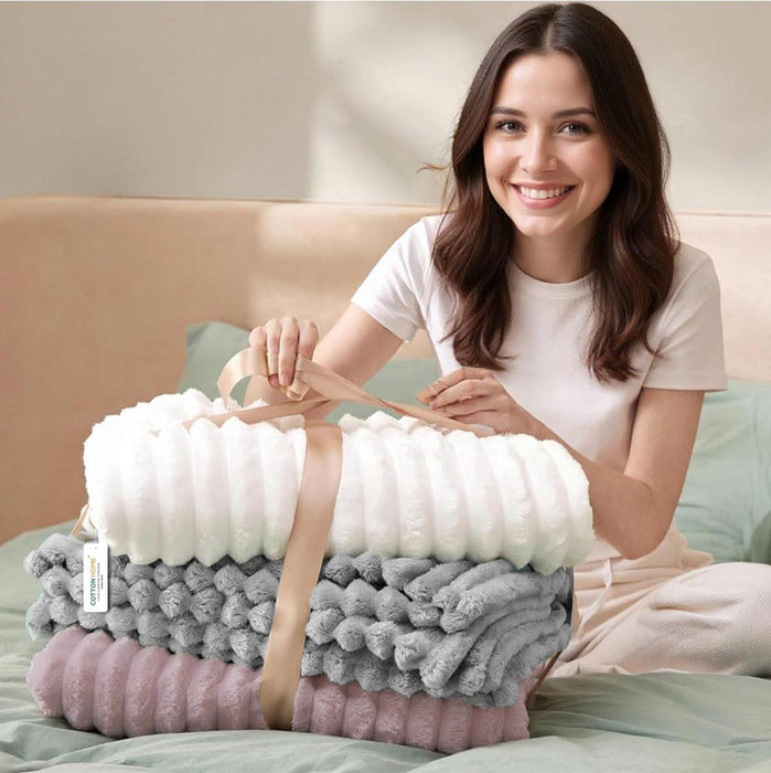 Plush Stripe Blanket Queen Size 220x240 Grey - Cotton Home