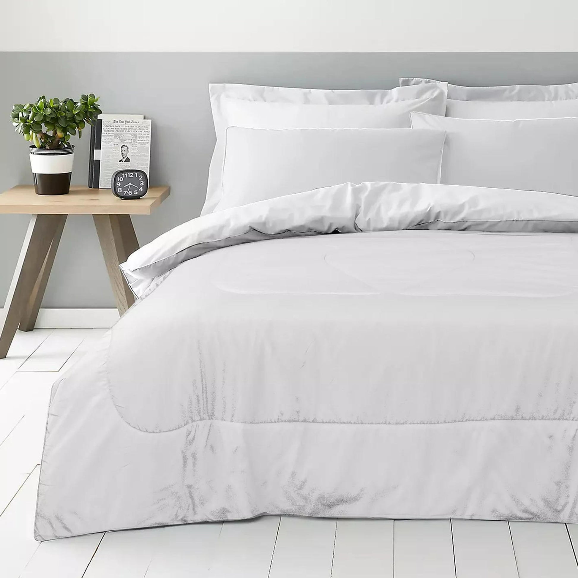 Premium White 220x240cm All Season High quality Super Soft Comforter 1 Piece