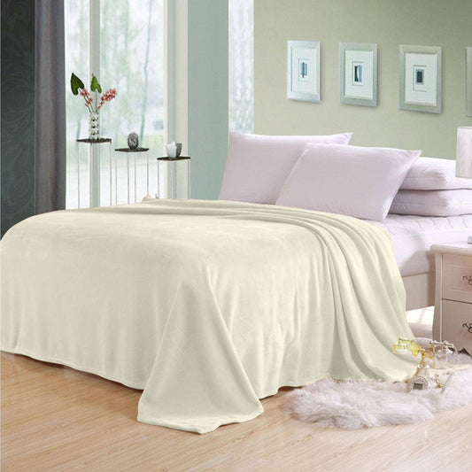 High Quality Cream Double Size Blanket 220x240cm Soft Flannel Blanket Suitable for All Seasons it is Warm Throw Blanket for Bedroom, Couch Sofa, Living Room, Fashion Sofa Bedding, Car, Sofa Recliner